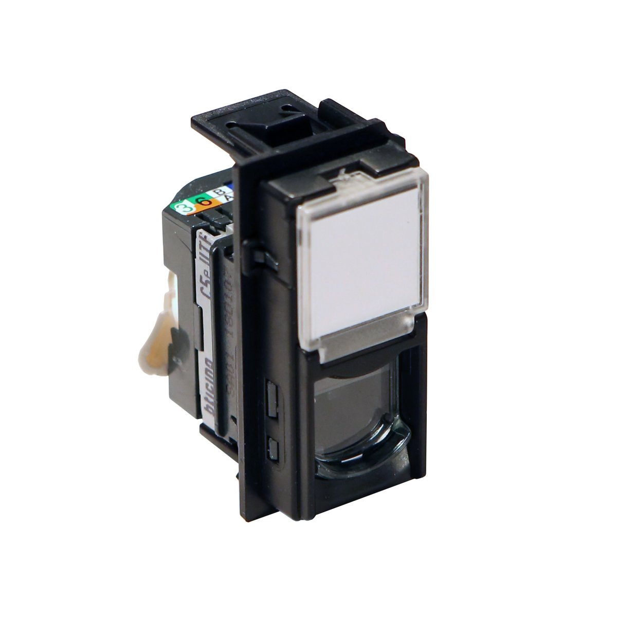 LIVING NOW DÁTOVÁ ZÁSUVKA RJ45 CAT5E UTP BEZ NÁRADIA 1 MODUL ČIERNA – obrázok 1