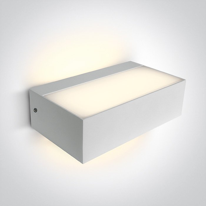 67392/W/V WHITE WALL LIGHT 7W CCTV IP65 230V – obrázok 1